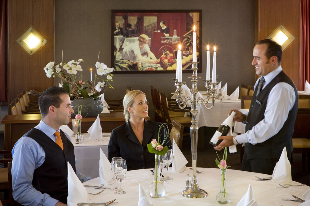 Van Der Valk Hotel Stein Urmond Екстер'єр фото